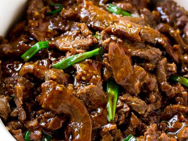 Easy Slow Cooker Mongolian&nbsp;Beef